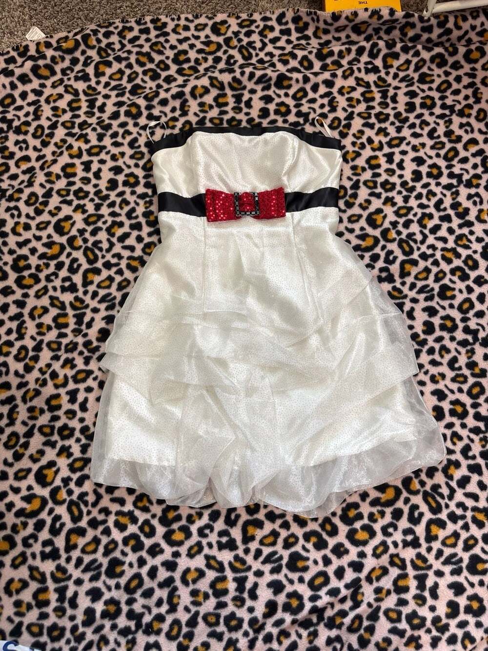 Jessica McClintock for Gunne Sax White Glitter Tiered dress